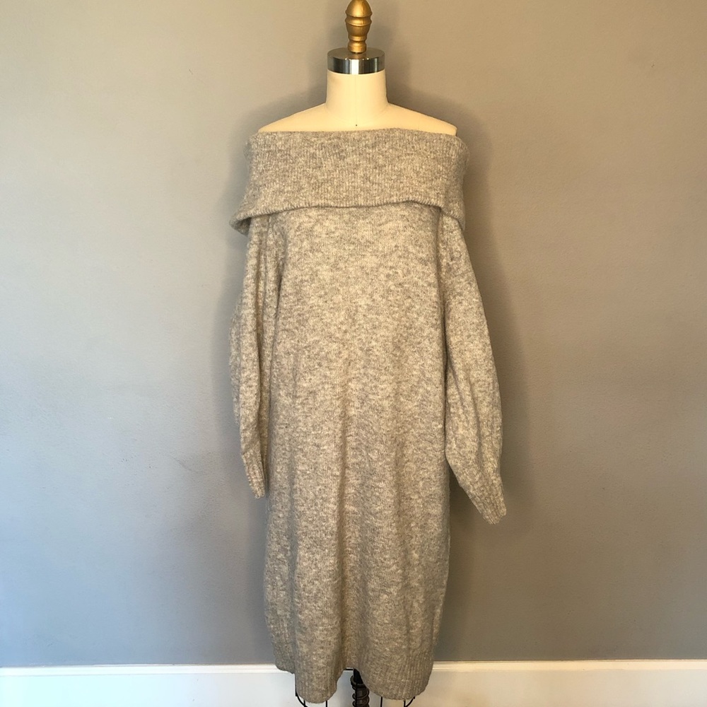 H&M Off the shoulder Sweater dress